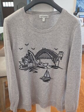 Neiman Marcus Light Gray Cashmere Crewneck Sweater